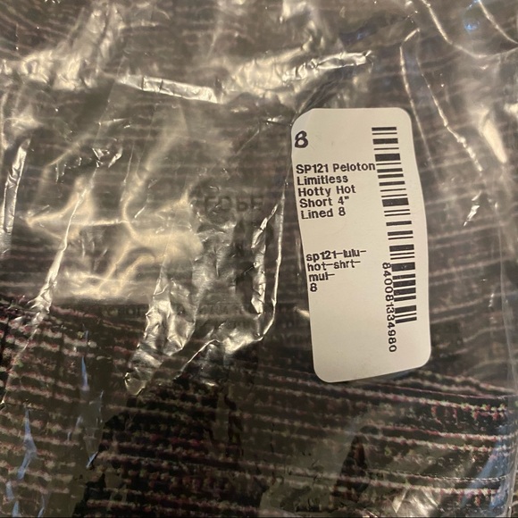 LULULEMON Peloton Limitless 4" Hotty Hot Short - Picture 7 of 9
